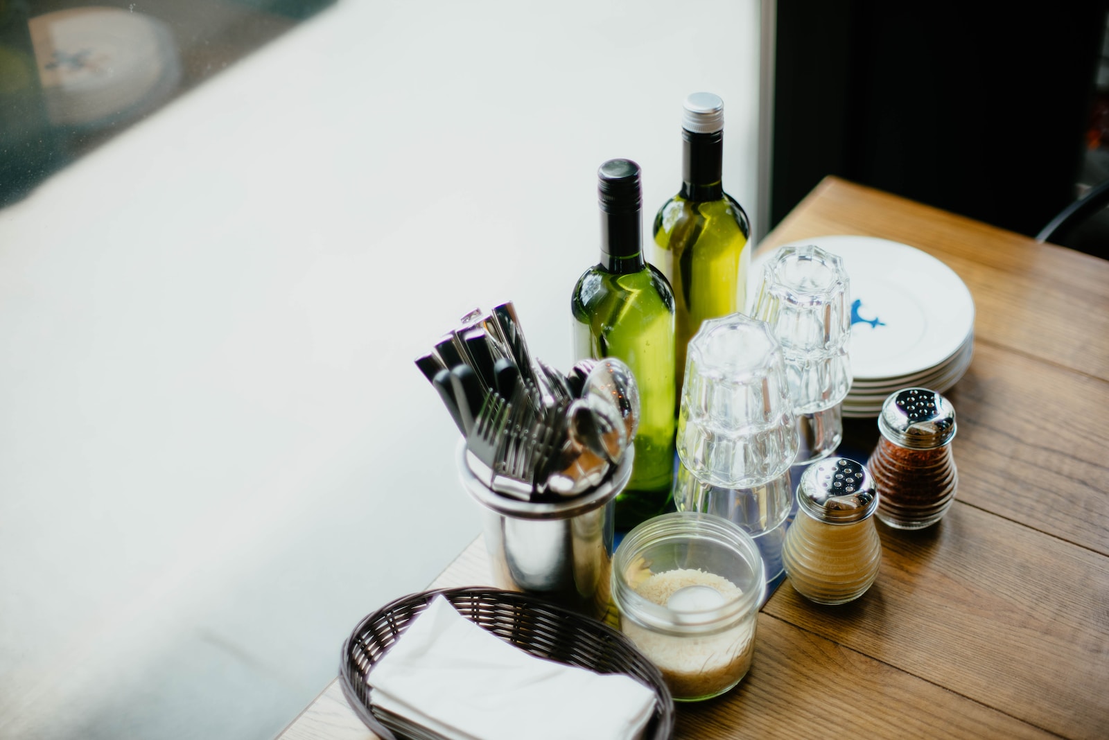 glass condiments shakers